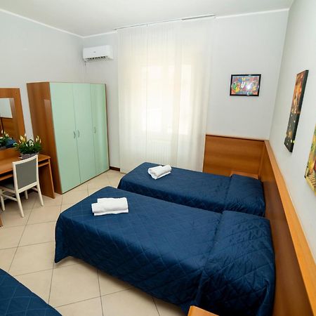 Hotel Victoria Varedo Ngoại thất bức ảnh
